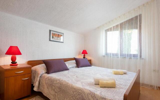 Apartment Roce