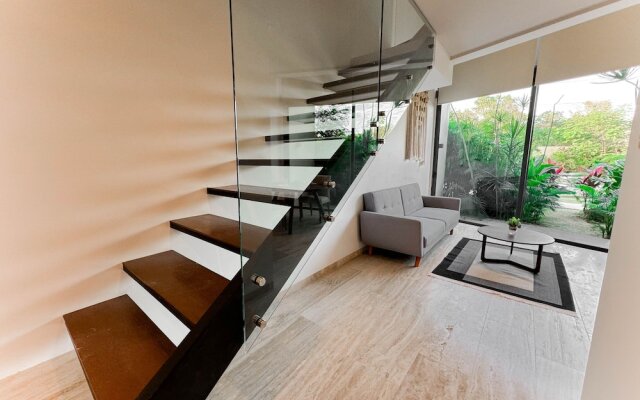 Warm Loft With Incredible Garden View 014 By Sandy Powerful