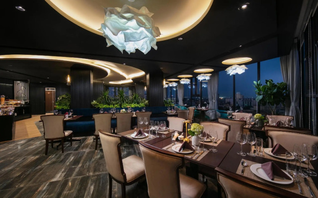 May De Ville Trendy Hotel & Spa