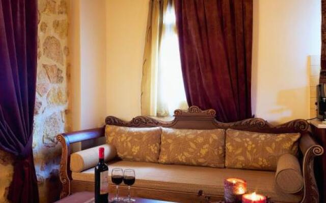Aiolides Boutique Suites