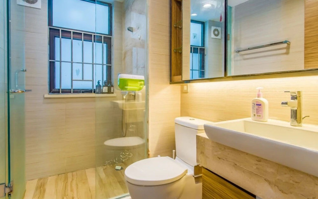 Locals Boutique Apartment Huafa Plaza 37