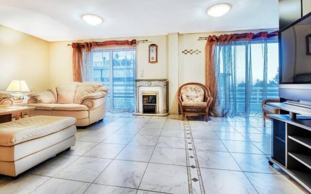 Bright apartment in Glyfada close to the sea