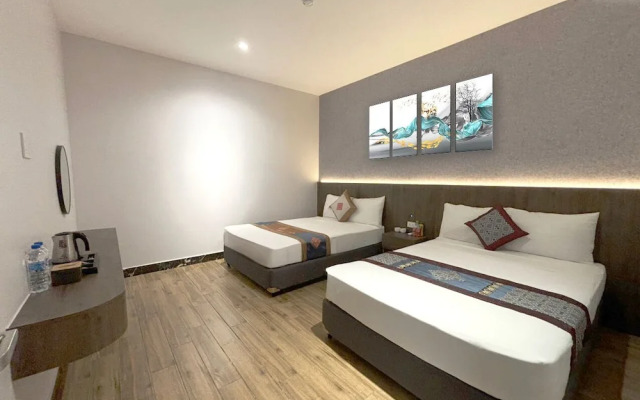 Viet Hoa Hotel & Residence
