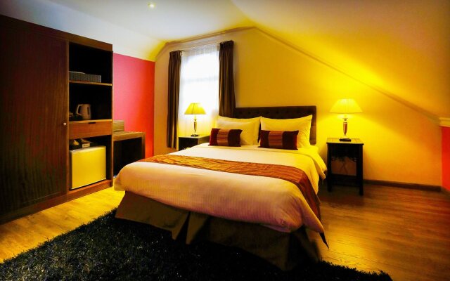 Calla Lily Villa Hotel