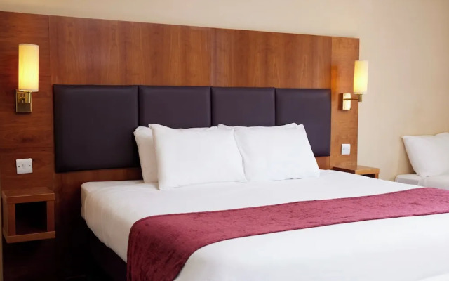 Cross Roads By Greene King Inns