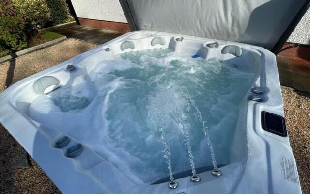 Relax at the Blue Spa House in the Highlands