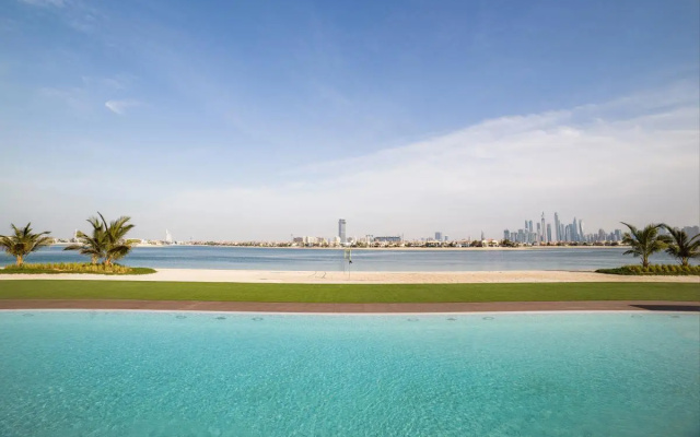 Th8 Palm Dubai Beach Resort, Vignette Collection, by IHG