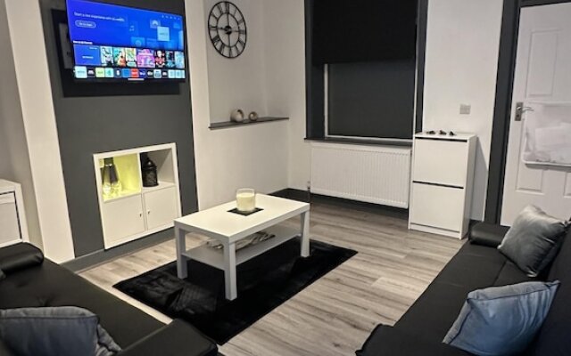 Modern 2 Bed Near Turf Moor Football Stadium