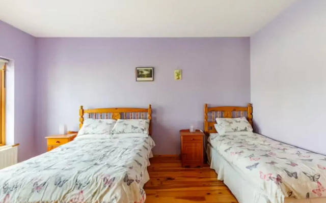 Large 5-bed Country House, Aughagower, Westport,