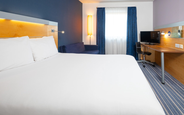 Holiday Inn Express Stevenage by IHG