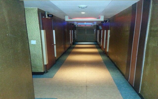 Golden Park Motel