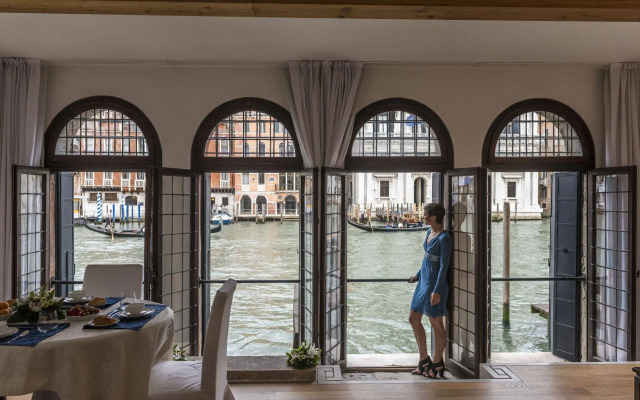 Love Canal Grande