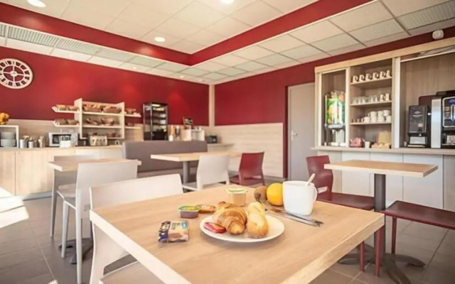 ACE Hôtel Paris Sud Villabe