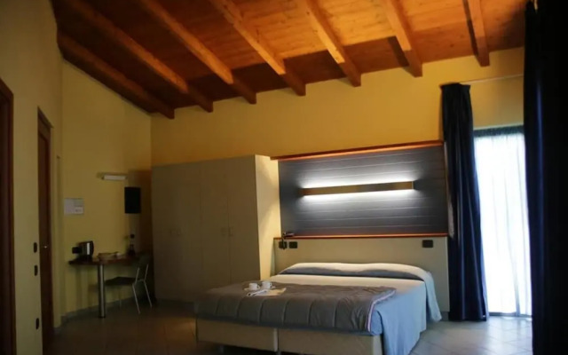 Room in Guest Room - Spacious Double Room in Alba