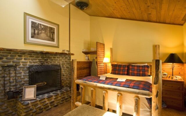 Hearthstone Inn