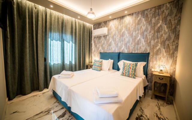 Thomas Villa Hersonissos - Private Pool - Sleeps 6