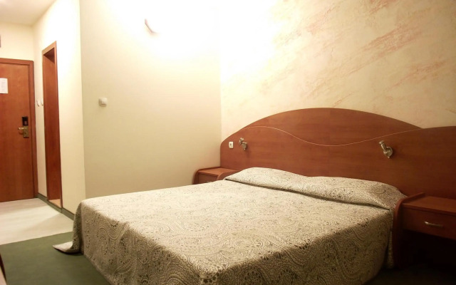 Elegant Hotel