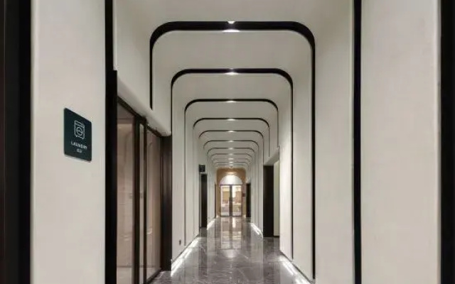 Ningbo Beilun Youth sports port Atour Hotel