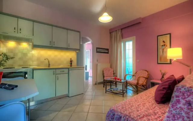 Bbq, Balcony, 42mbps, King, Backyard, Full Kitchen-1