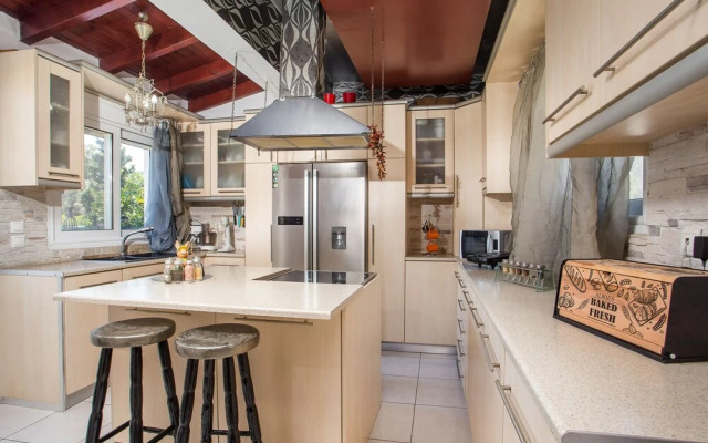 Villa Marilia - Lux home near Beach