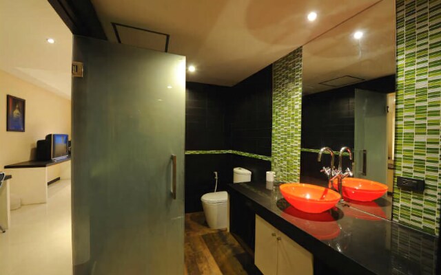 Le Parrot's Inn