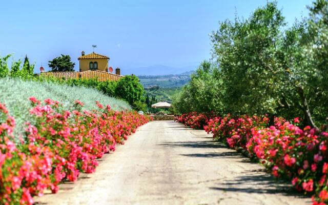 Luxury Villa 20 Beds Pool Jacuzzi Wellness Area-villa Incanto