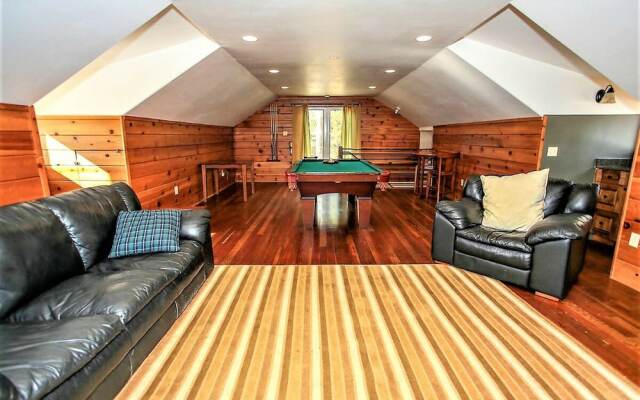 Westfall Mountain Lodge 1164 by RedAwning