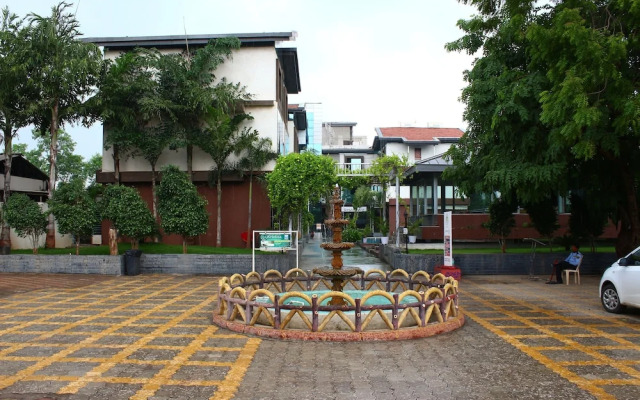 krishna Park Resort