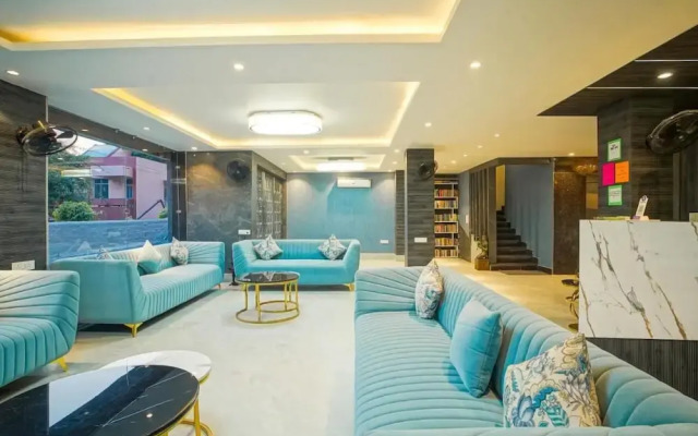 Hotel Nirvana Bliss Behind Parmarth Niketan