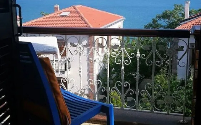 Cunda Sim Otel