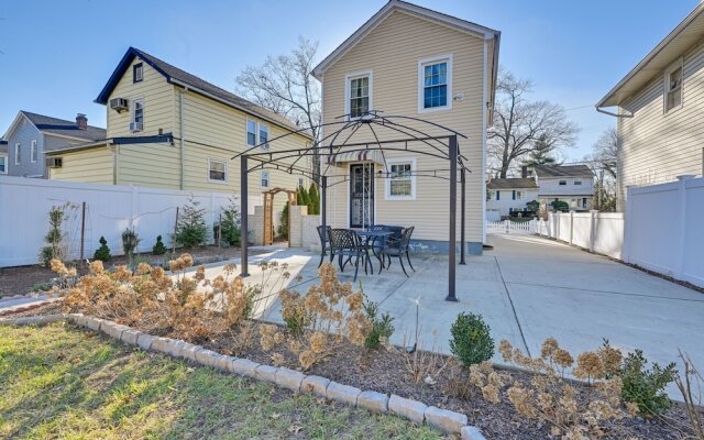 Charming Valley Stream Home: 24 Mi to Central Park