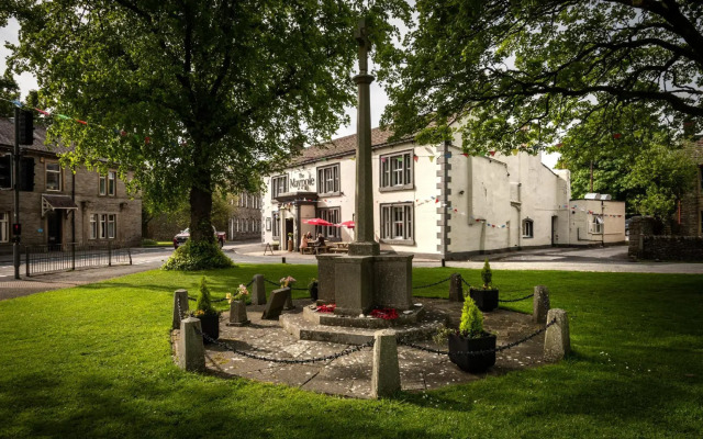 The Maypole Inn