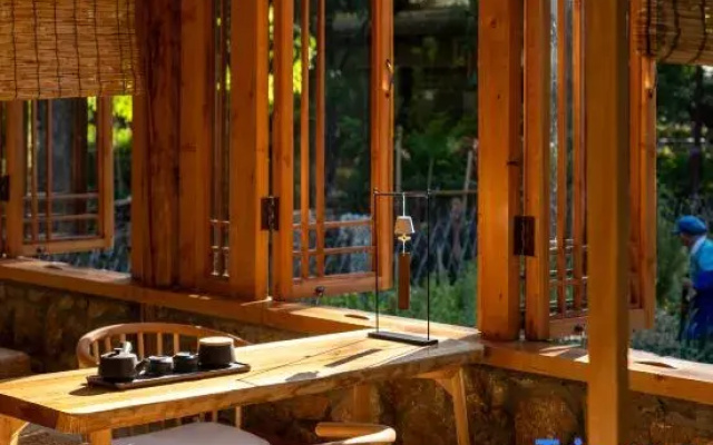 Lijiang ZenTea Garden Ancient Residence Beautiful Homestay