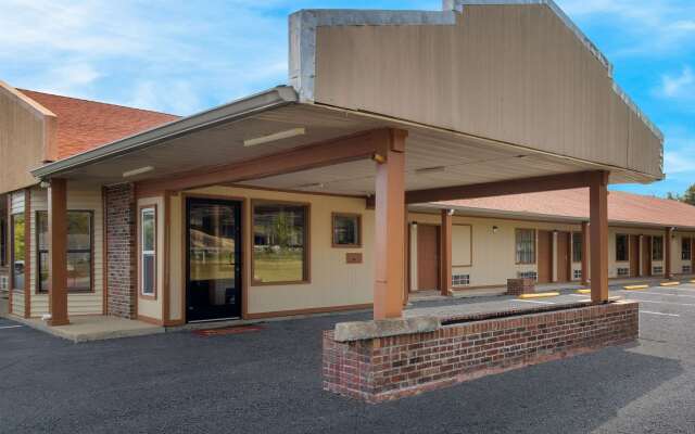 Econo Lodge Cornersville