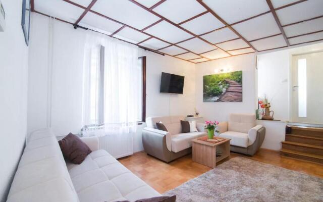 Charming Apartment