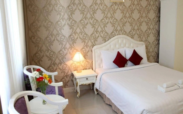 Bizu Hotel II