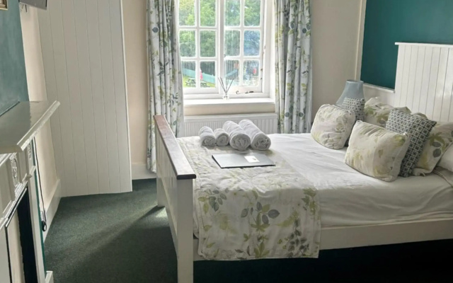 The Highwayman Hotel