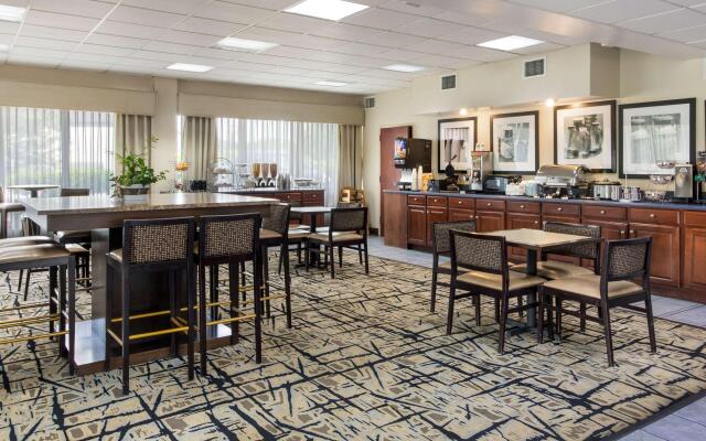 Clarion Inn Cleveland near University