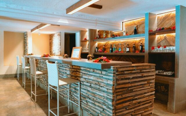 Palumbo Waves Resort