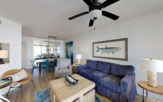 Bluewater 801 by RedAwning