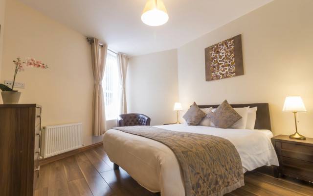 Broc House Suites