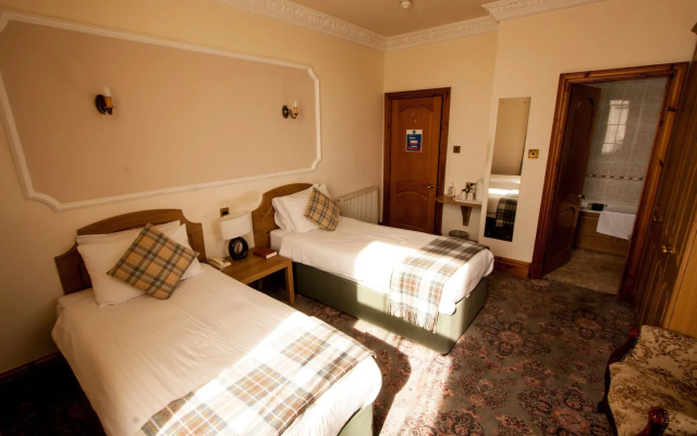 Duke Of Gordon Hotel