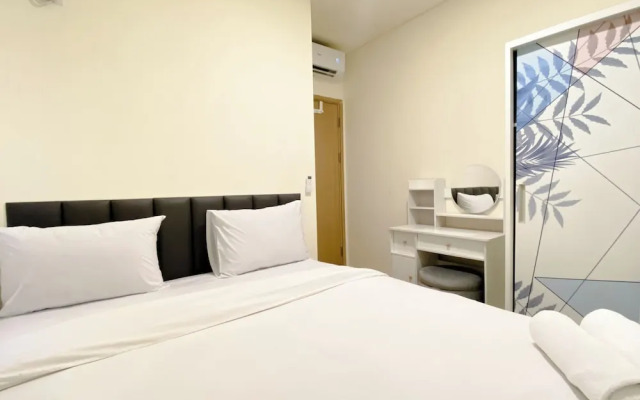 Restful And Modern Look 2Br At Meikarta Apartment