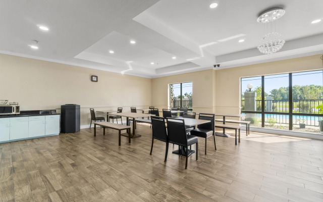 Americas Best Value Inn & Suites Livingston