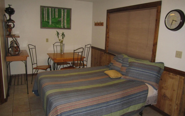 Wapiti Self-Service Lodge