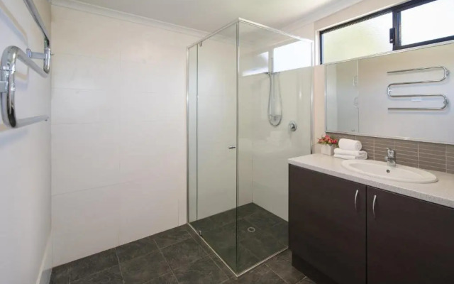 Redgate Forest Retreat