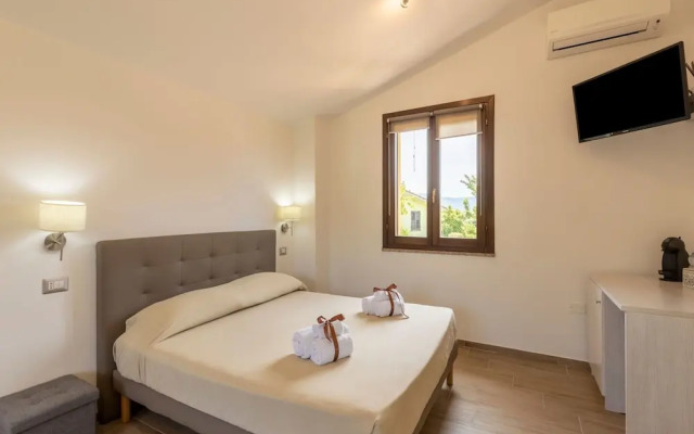 Apartment With Exclusive Swimming Pool