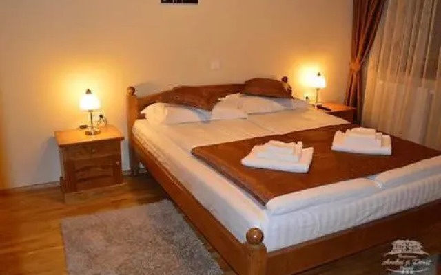 Pensiunea Andrei Si Denis