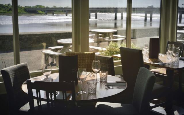 Shard Riverside Hotel, Bar & Restaurant