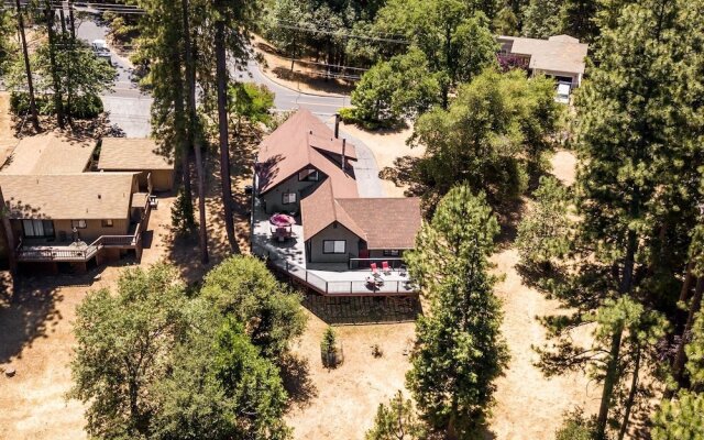 Cabina De Alba - Charming and Modern by Yosemite Region Resorts